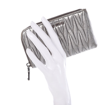Miu Miu Nappa Matelasse Pouch Cromo 2 of 11