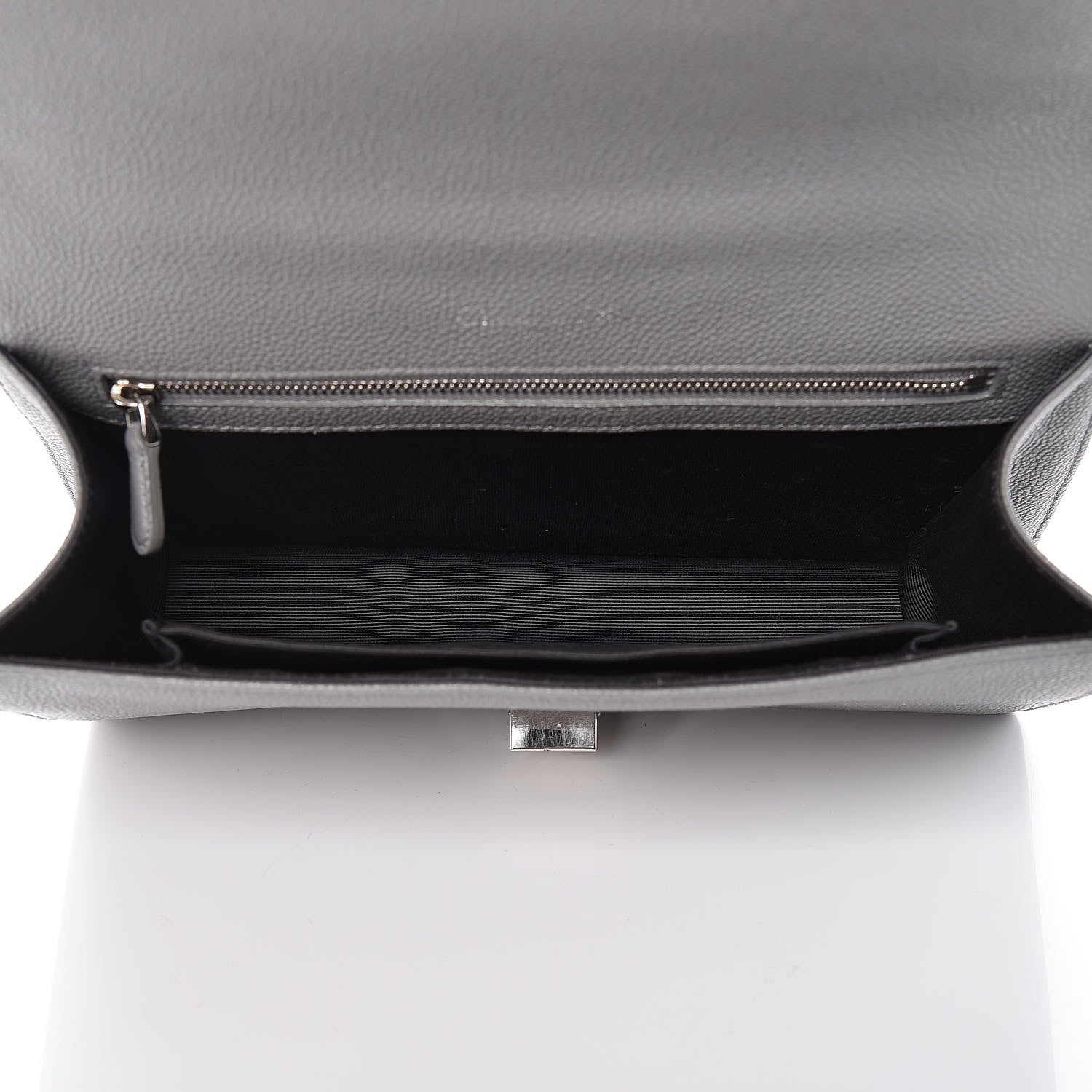 Christian Dior Grained Calfskin Medium Diorama Flap Bag Gris 5 of 10