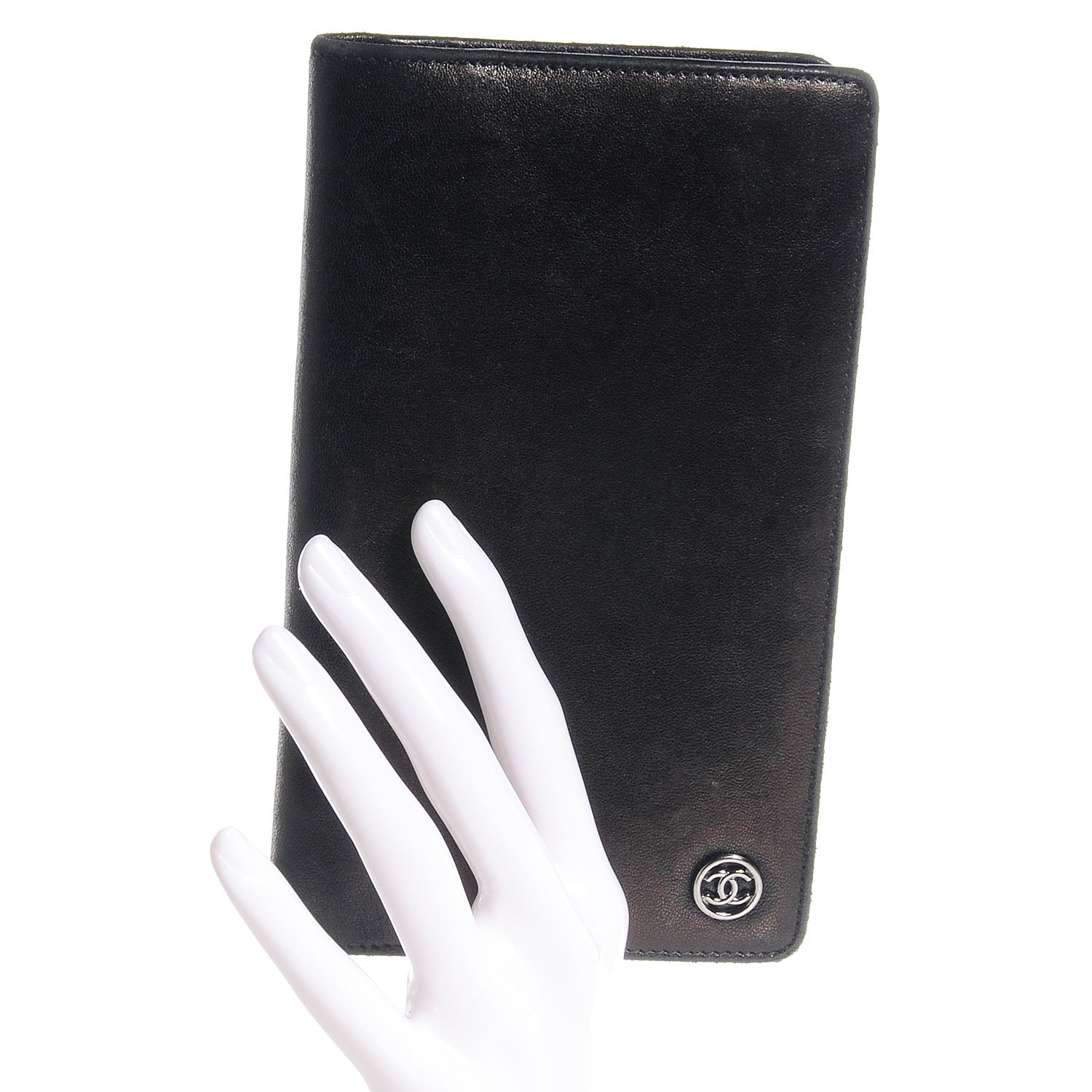Chanel Leather CC Yen Wallet Black 2 of 8