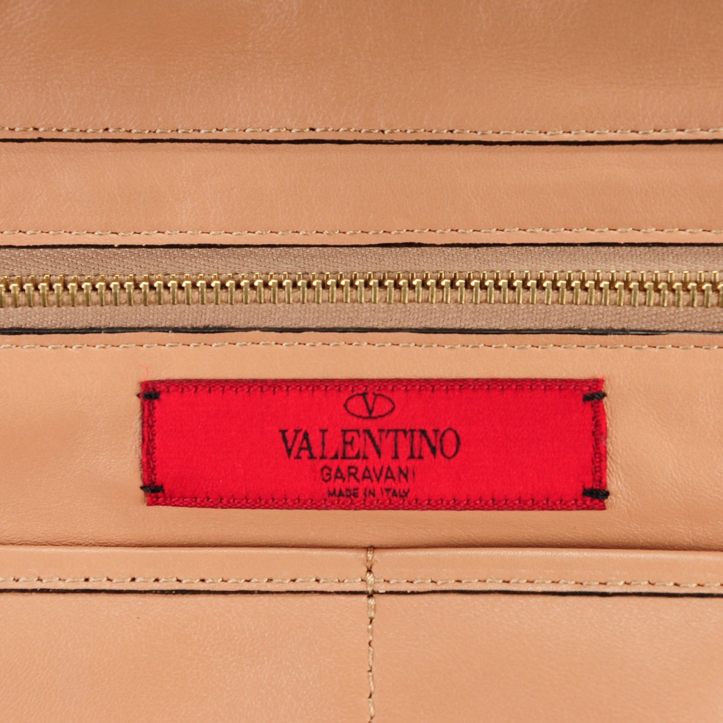 Vitello Medium Rockstud Tote Soft Noisette