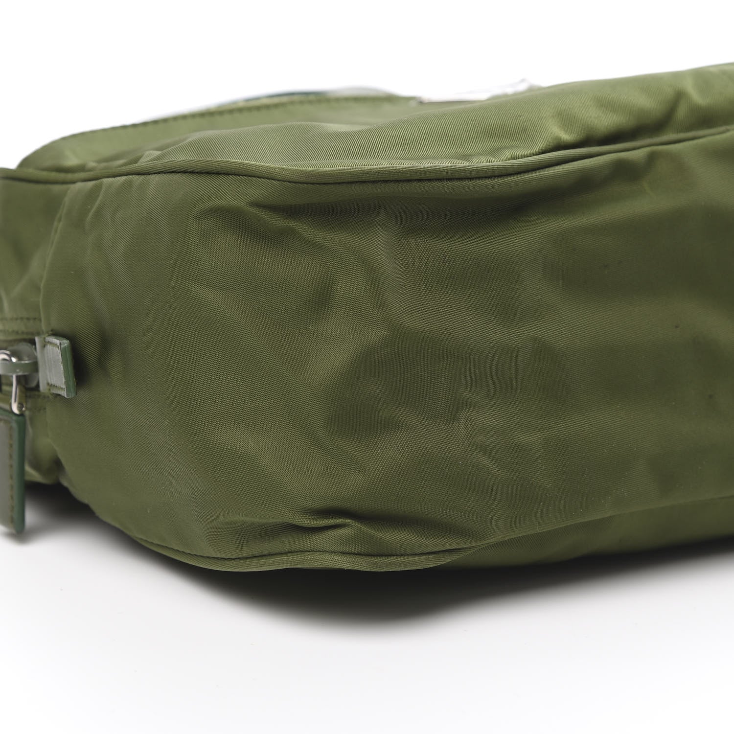 Prada Nylon Vela Sport Duffle Militare 8 of 12