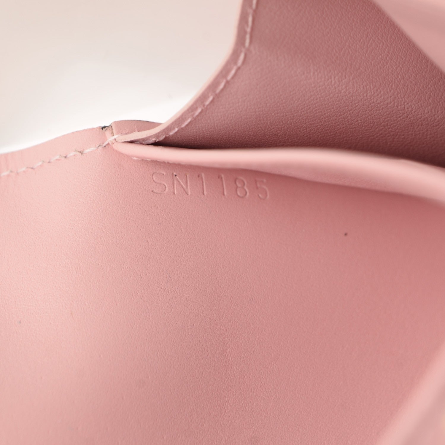 Louis Vuitton Vernis Sarah Compact Wallet Rose Ballerine 6 of 7