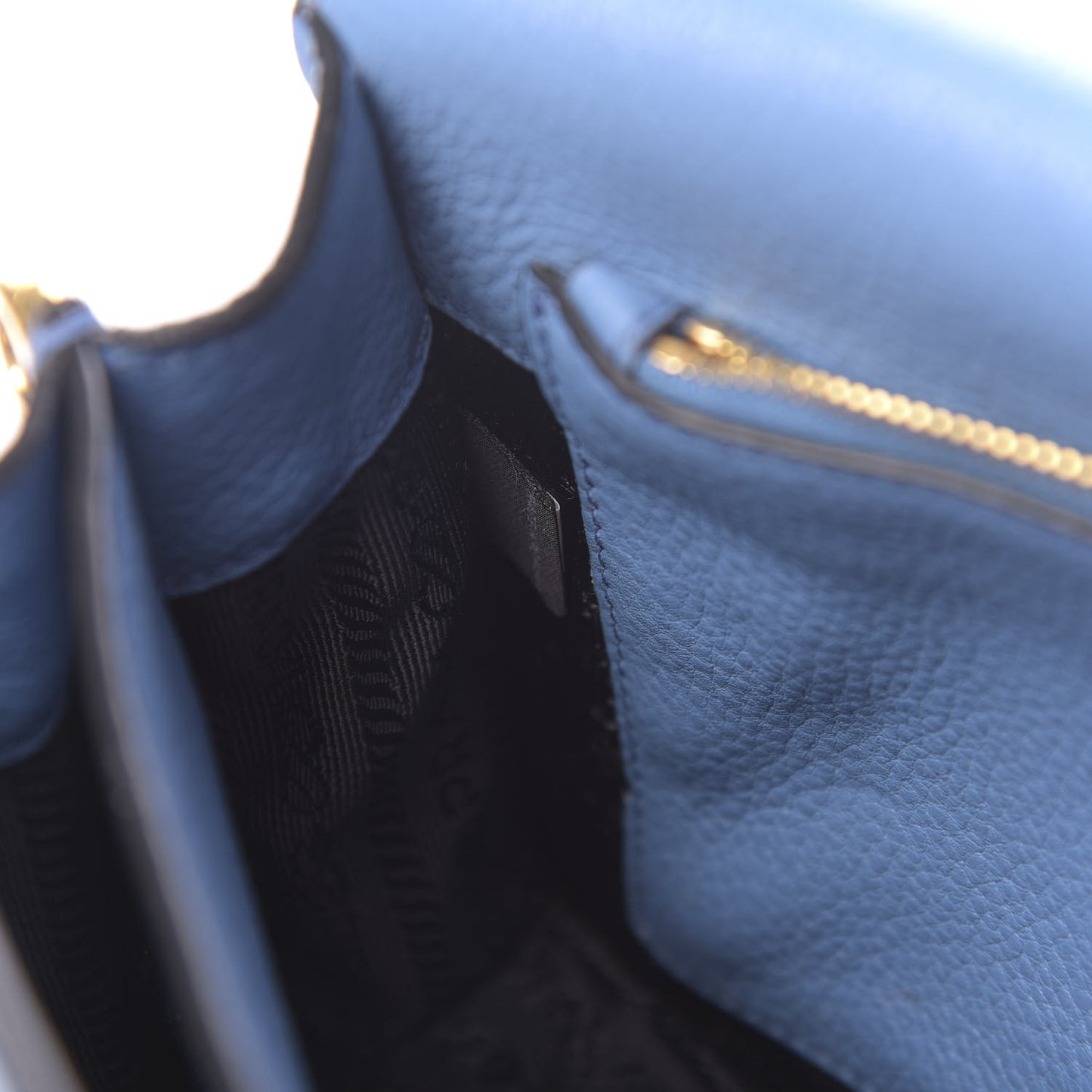 Vitello Daino Flap Crossbody Mare