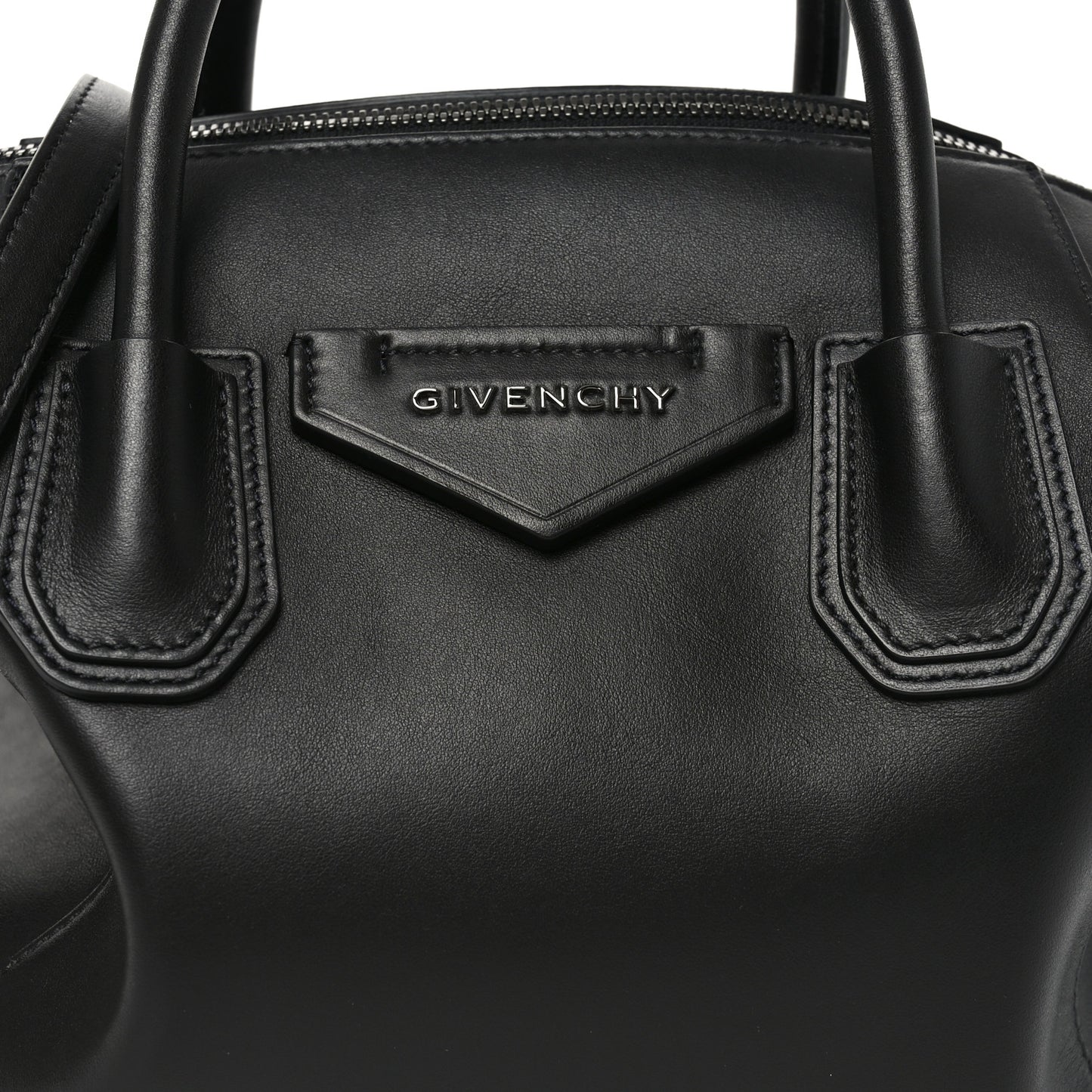Smooth Calfskin Small Soft Antigona Black