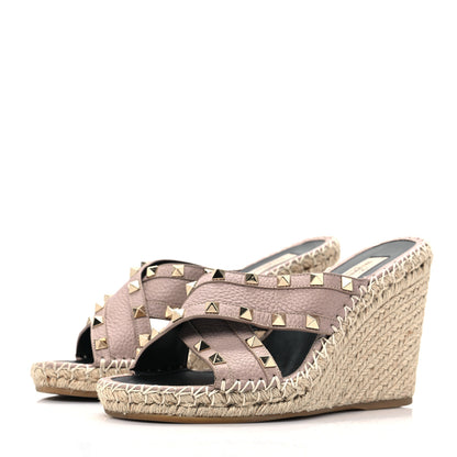 Valentino Garavani Pebbled Calfskin Rockstud Criss Cross Espadrille 15/105mm Wedge Sandals 37 Poudre 3 of 9