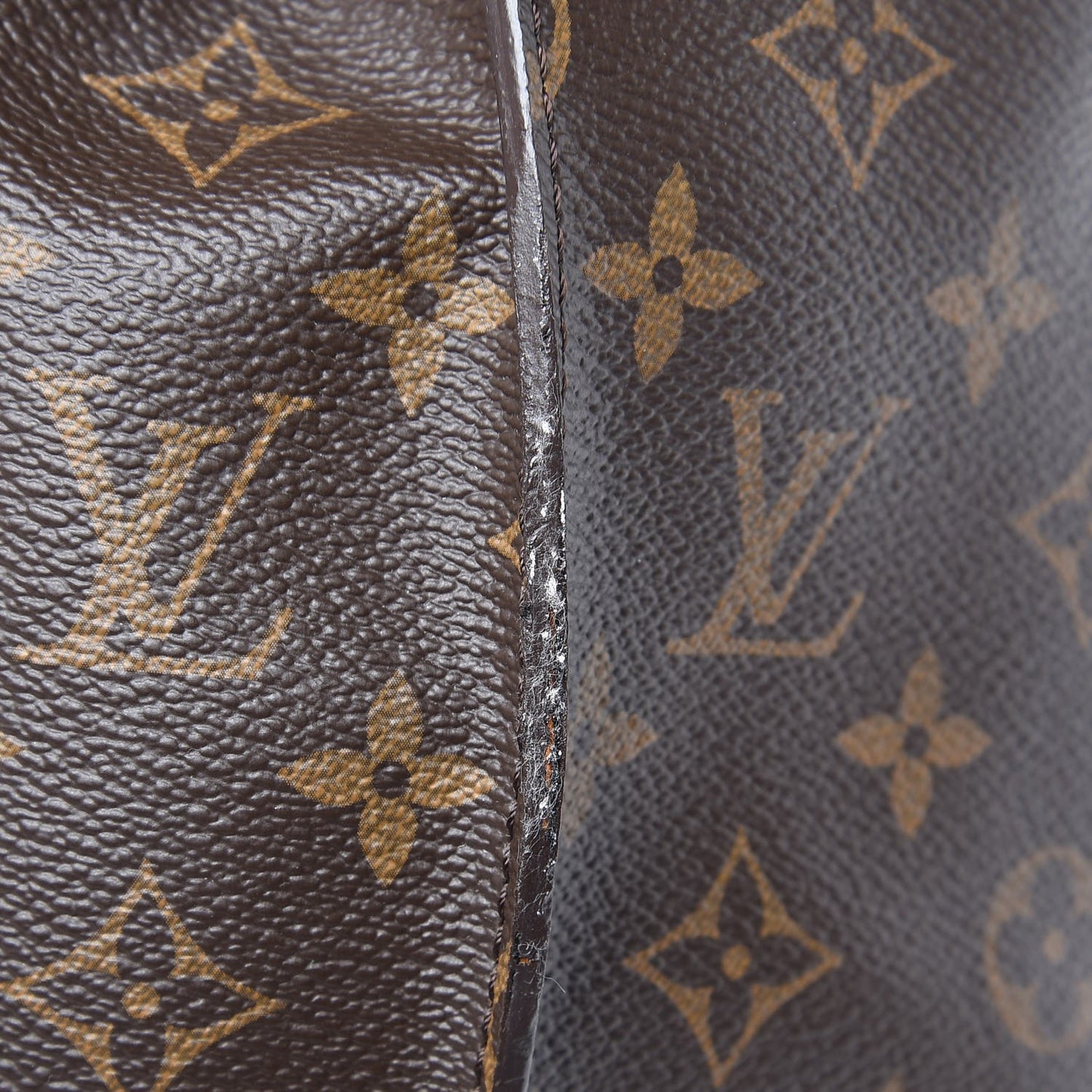 Monogram Metis