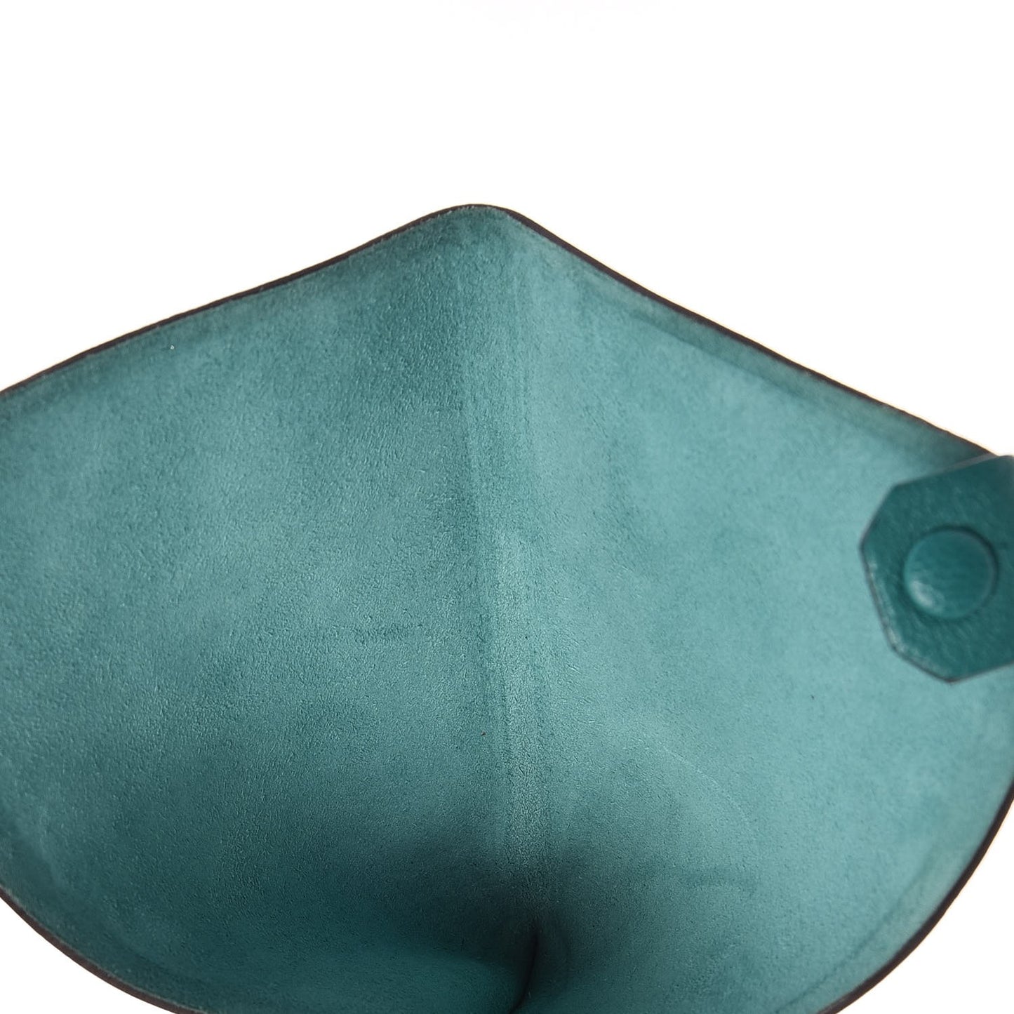 Chevre Mysore Tarmac PM Passport Holder Bleu Paon