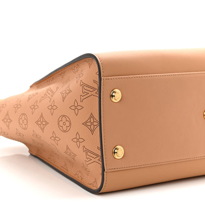 Louis Vuitton Mahina On My Side GM Arizona Beige 7 of 8