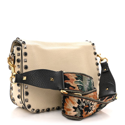 Valentino Garavani Pebbled Calfskin Onyx Medium Guitar Strap Rockstud Rolling Flap Saddle Bag Ivory 3 of 20