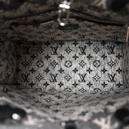 Louis Vuitton Monogram Jacquard Denim Onthego MM Black 5 of 10