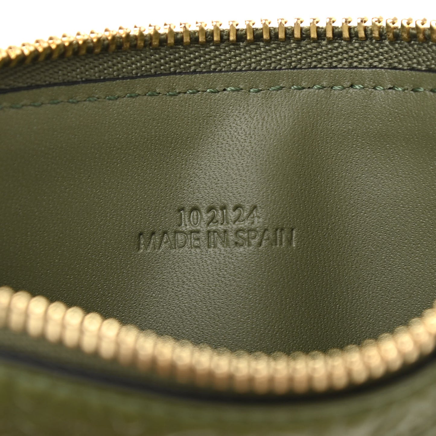 Calfskin Embossed Repeat Coin Card Holder Avocado Green