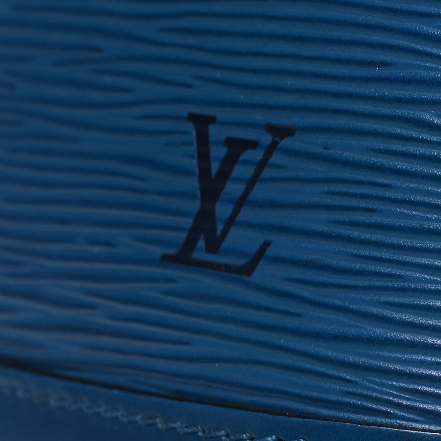 Louis Vuitton Epi Alma PM Toledo 11 of 11