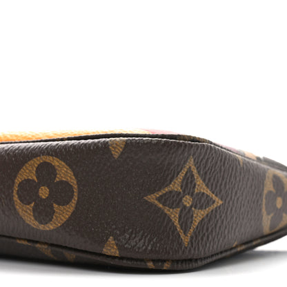 Louis Vuitton Monogram 2015 Christmas Animation Mini Pochette Accessories 9 of 10
