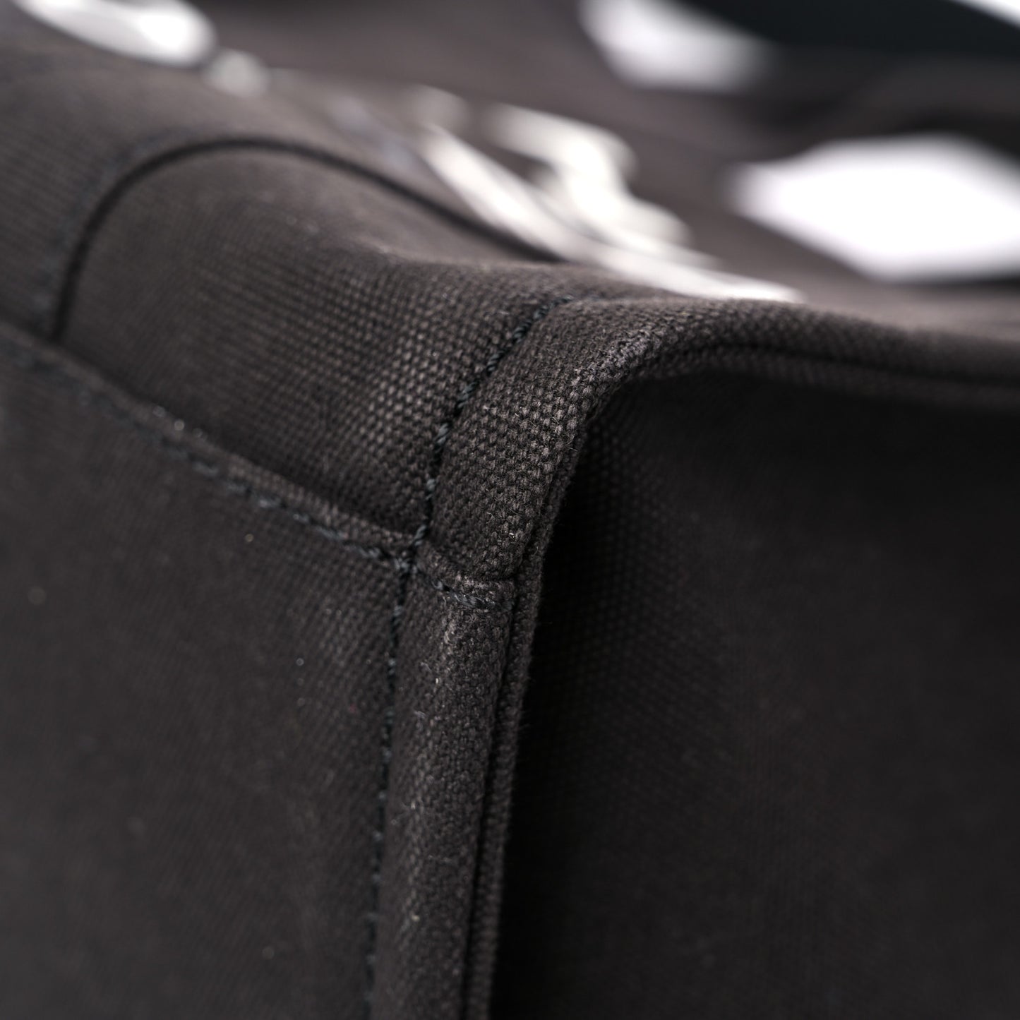 Cotton Canvas Medium The Traveler Tote Bag Black