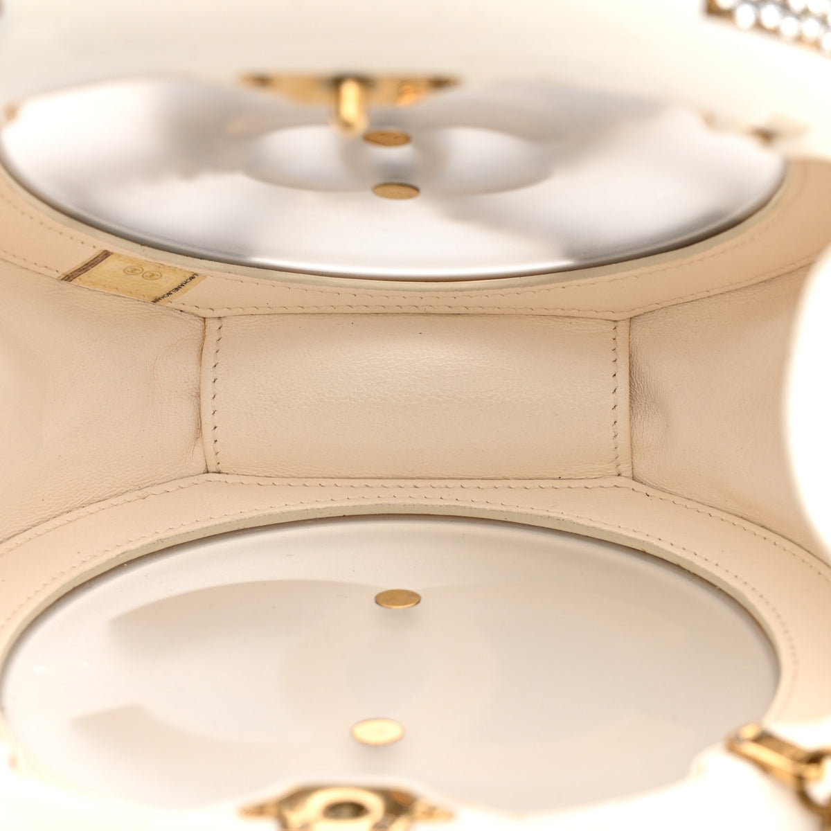 Resin Crystal Rescue Wheel Minaudière White
