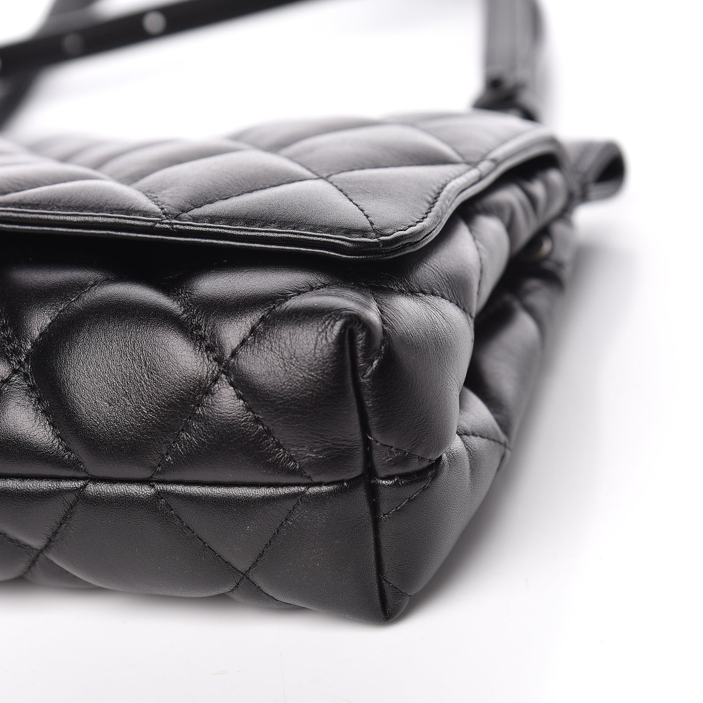 Nappa Calfskin Matelasse Medium B Logo Bag Black