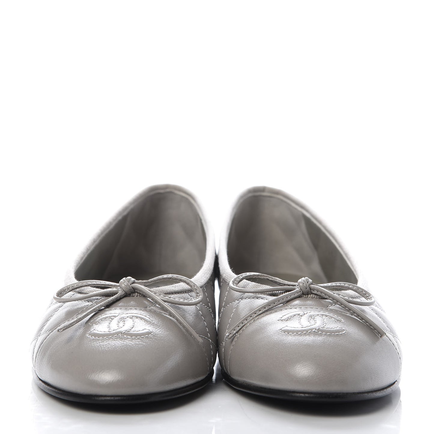 Crumpled Lambskin Quilted CC Ballerina Flats 39 Grey