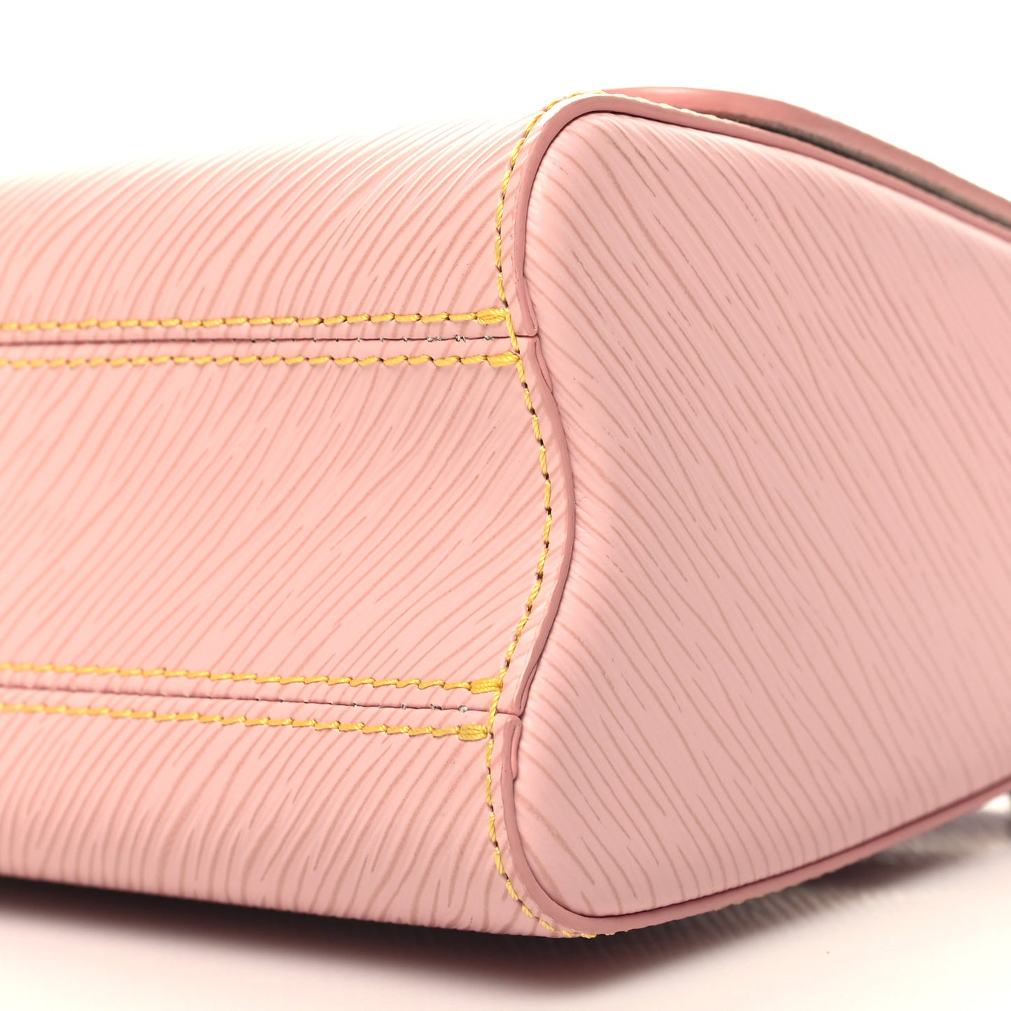 Epi Twist Shoulder Bag MM Rose Ballerine