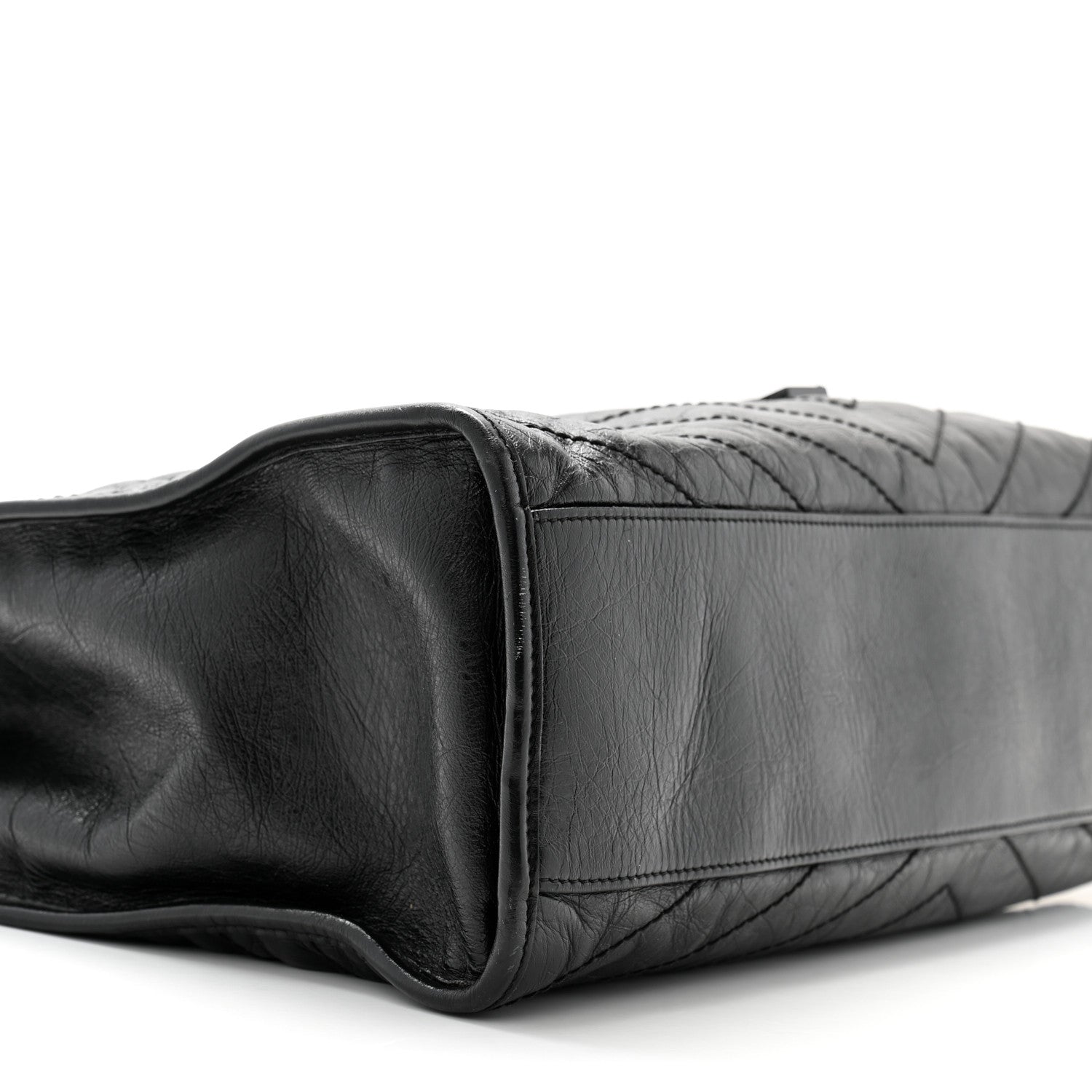 Saint Laurent Crinkled Calfskin Matelasse Monogram Large Niki Shopper Tote Black 8 of 12