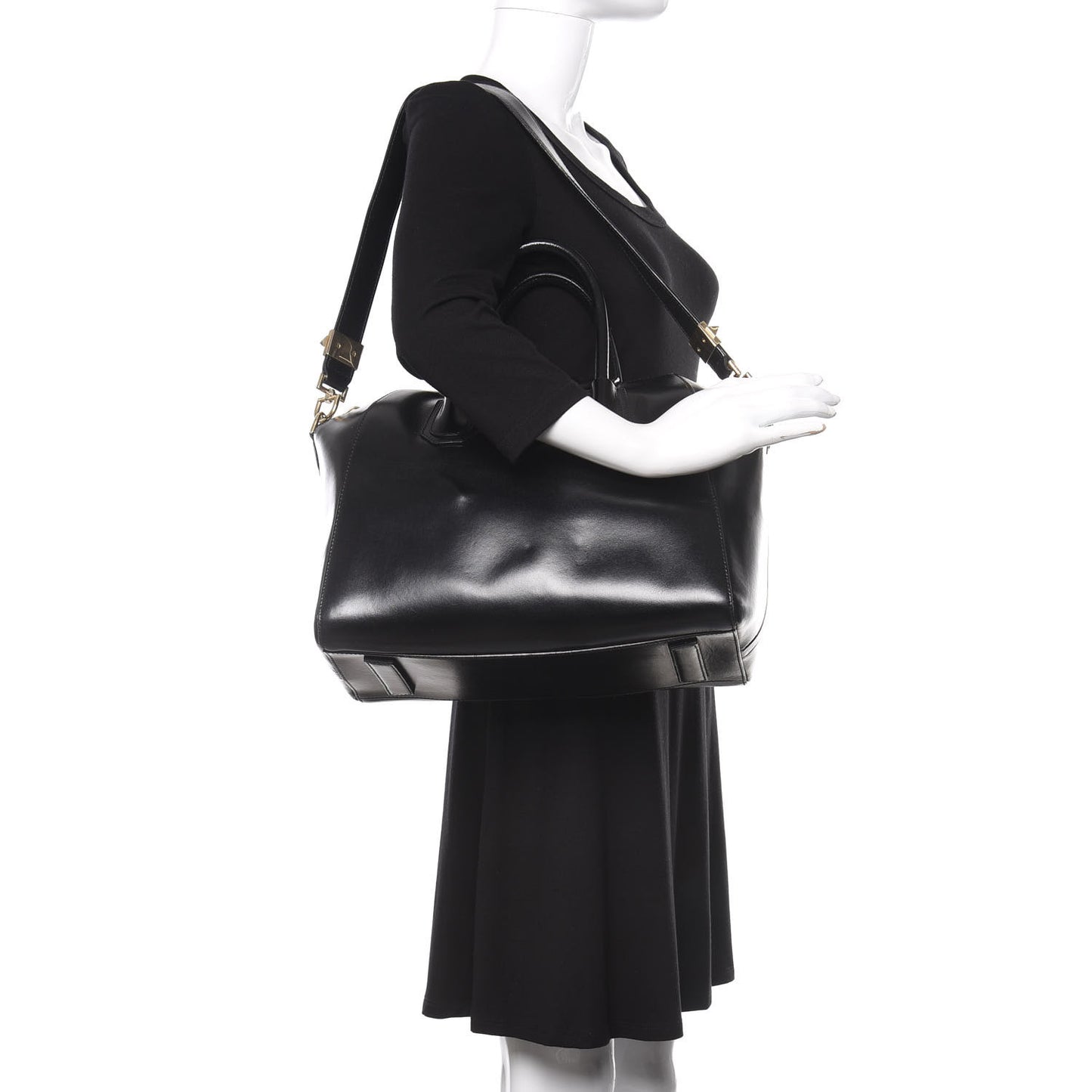 Shiny Lord Calfskin Medium Antigona Black