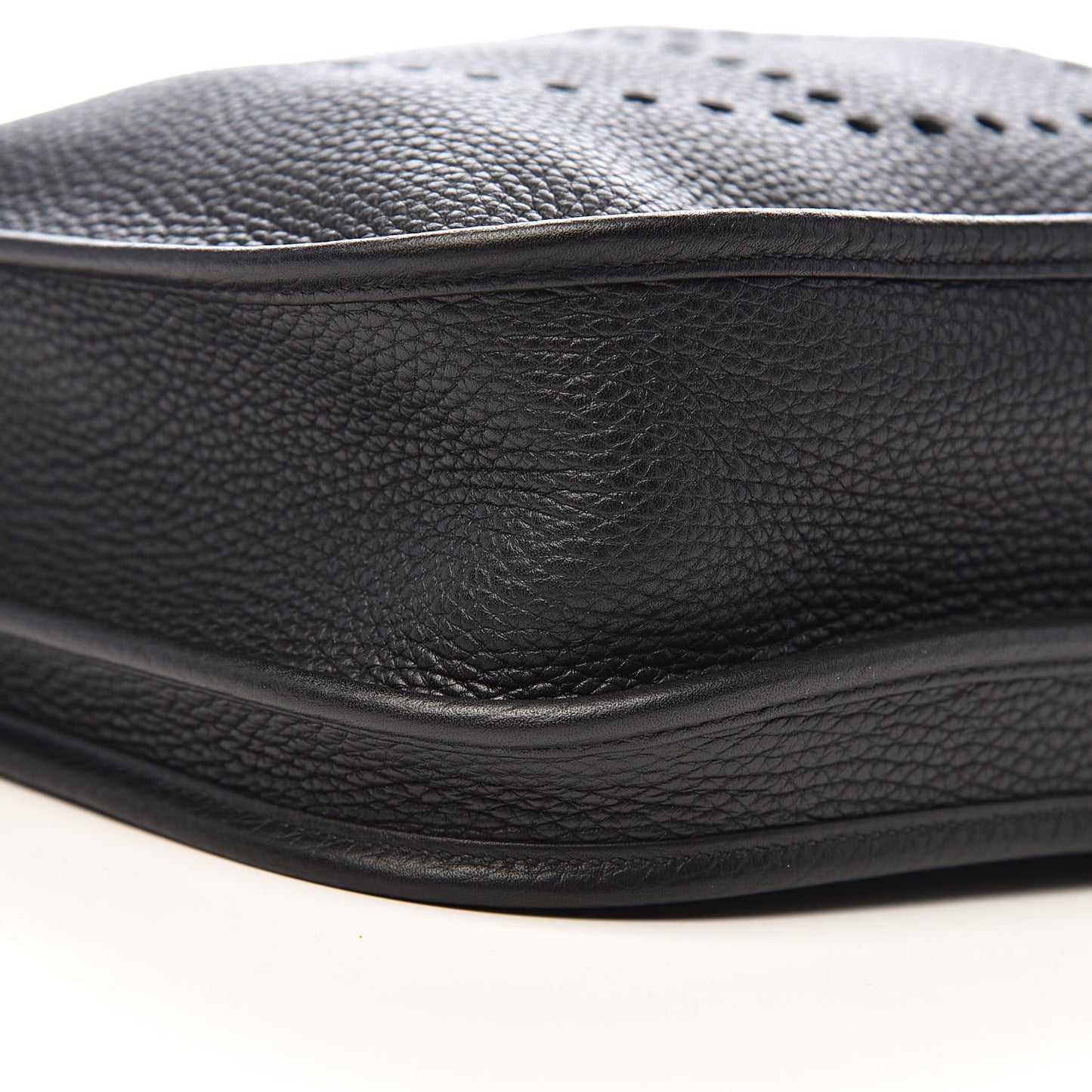 Taurillon Clemence Evelyne III PM Black