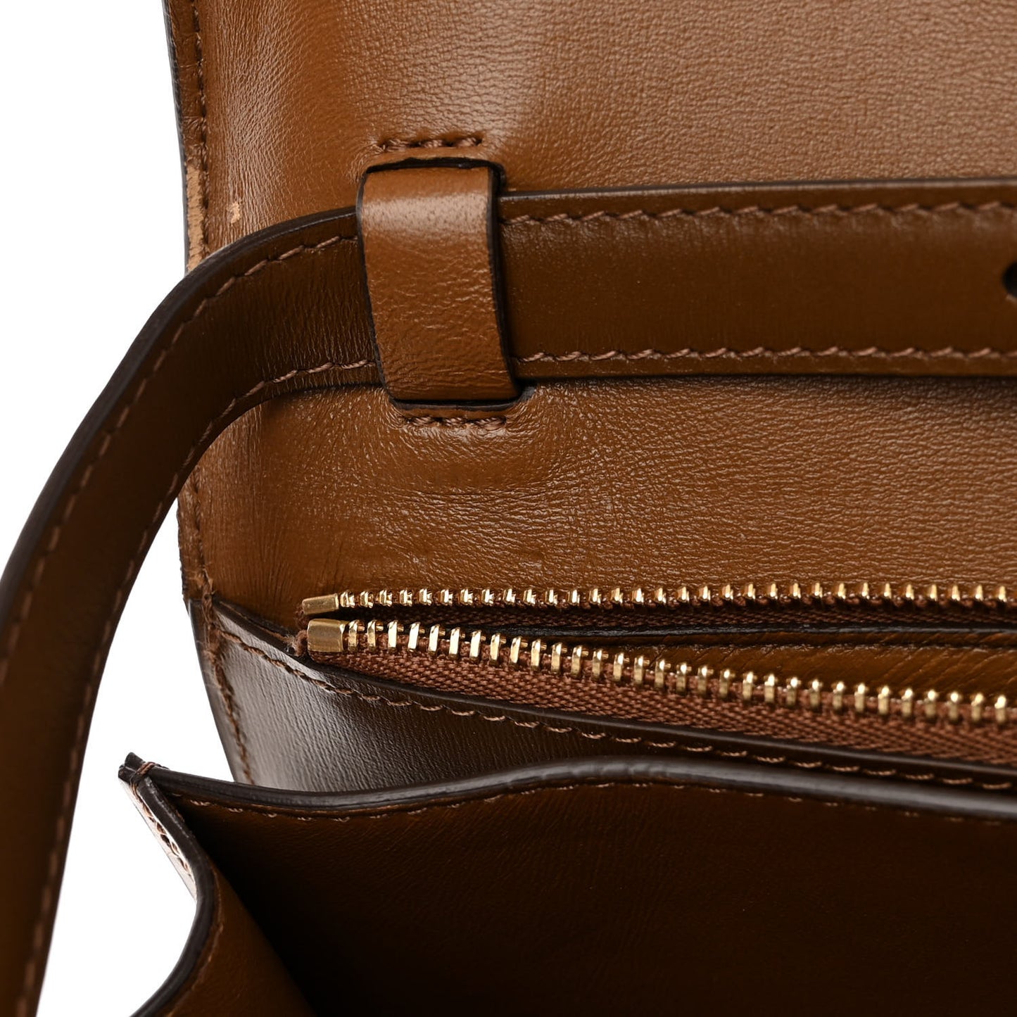 Box Calfskin Medium Classic Box Flap Bag Camel