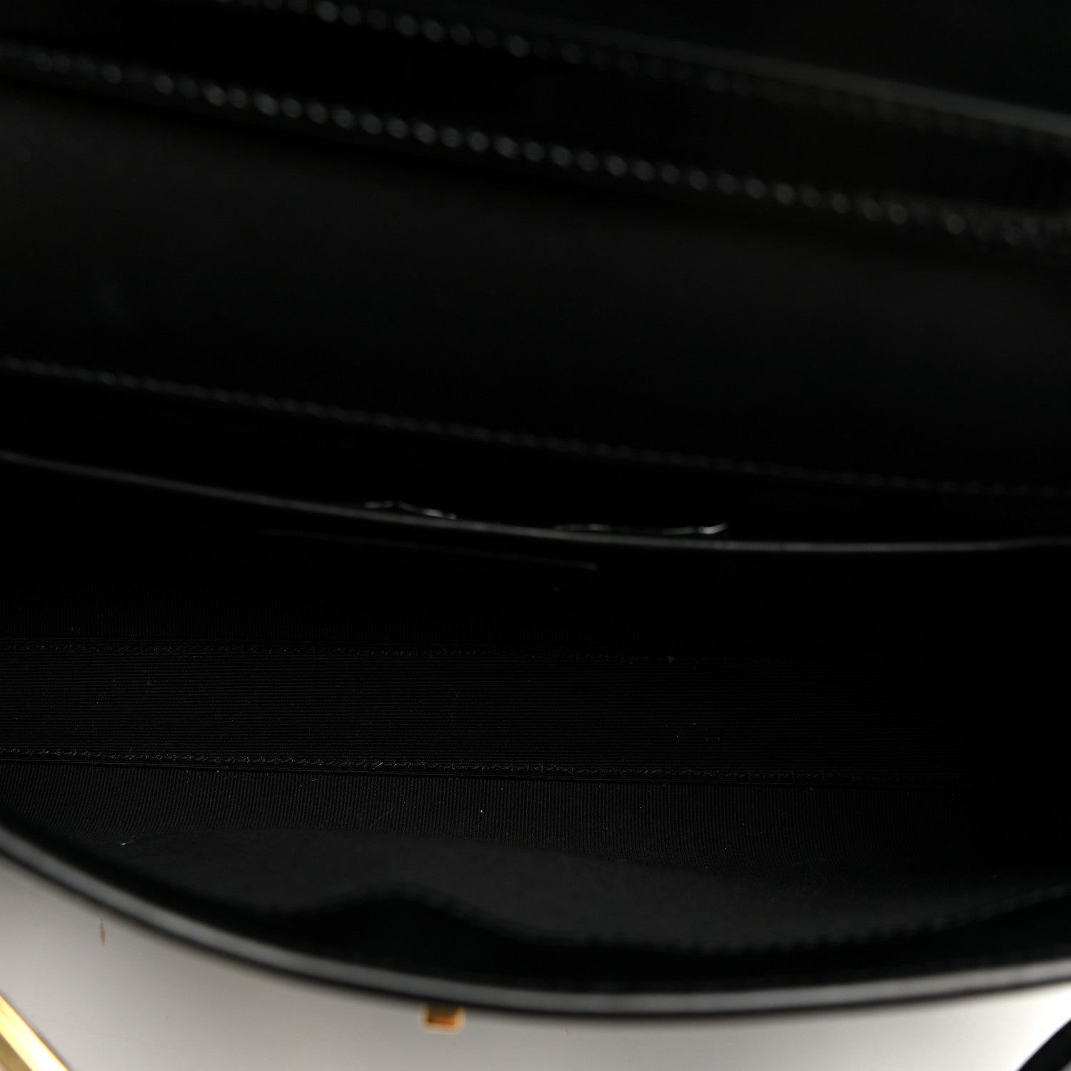 Saint Laurent Patent Linear Embossed Small Manhattan Shoulder Bag Black 4 of 8