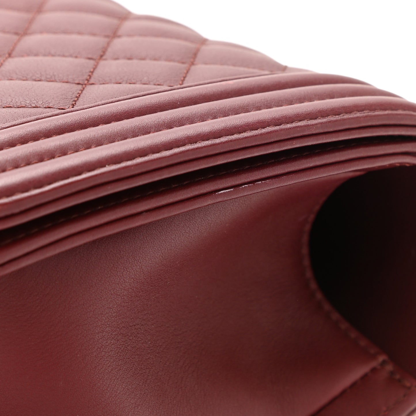 Lambskin Quilted Medium Boy Flap Burgundy