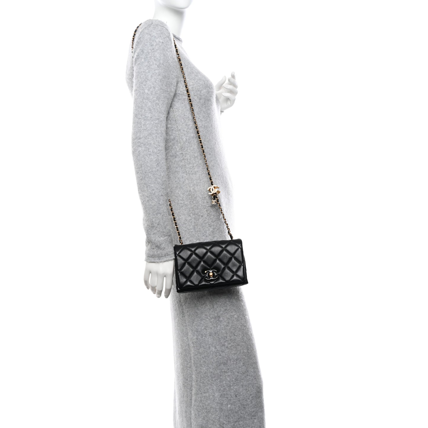 Shiny Lambskin Quilted Enamel CC Mini Flap Black