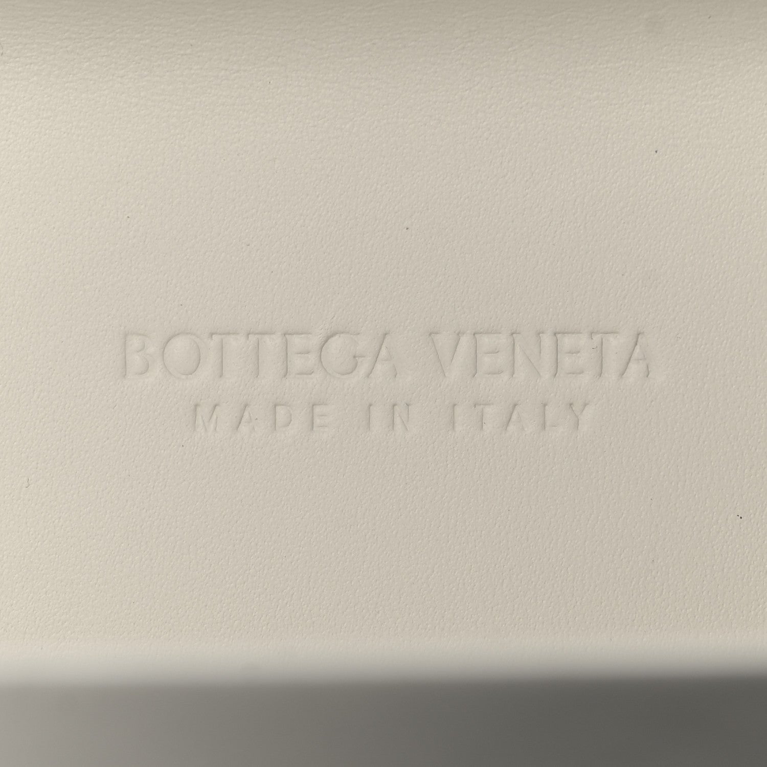 Bottega Veneta Foulard Intrecciato Knot On Strap White 1542660