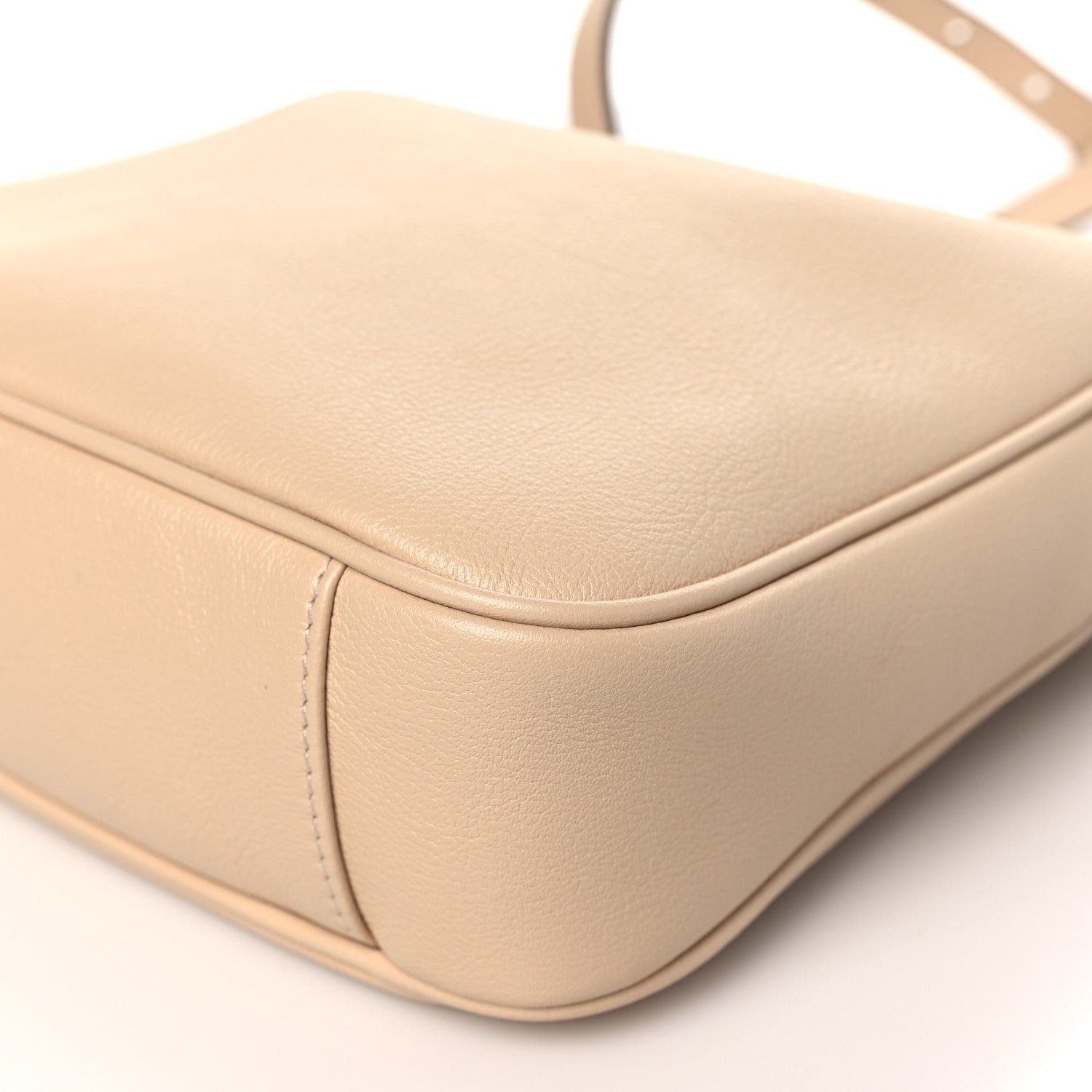 Gucci Softy Wonka Textured Dollar Calfskin Small Diana Shoulder Bag Light Beige 10 of 10