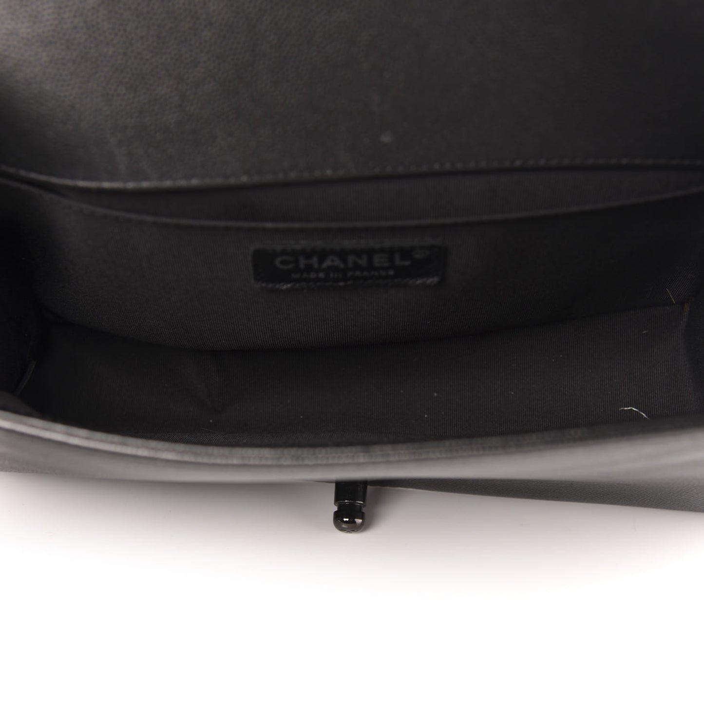 Caviar Quilted Medium Boy Flap So Black