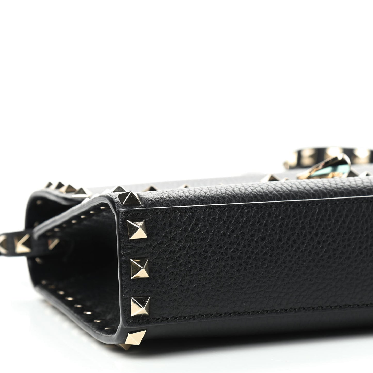 Pebbled Calfskin Medium Rockstud Flip Lock Crossbody Bag Black