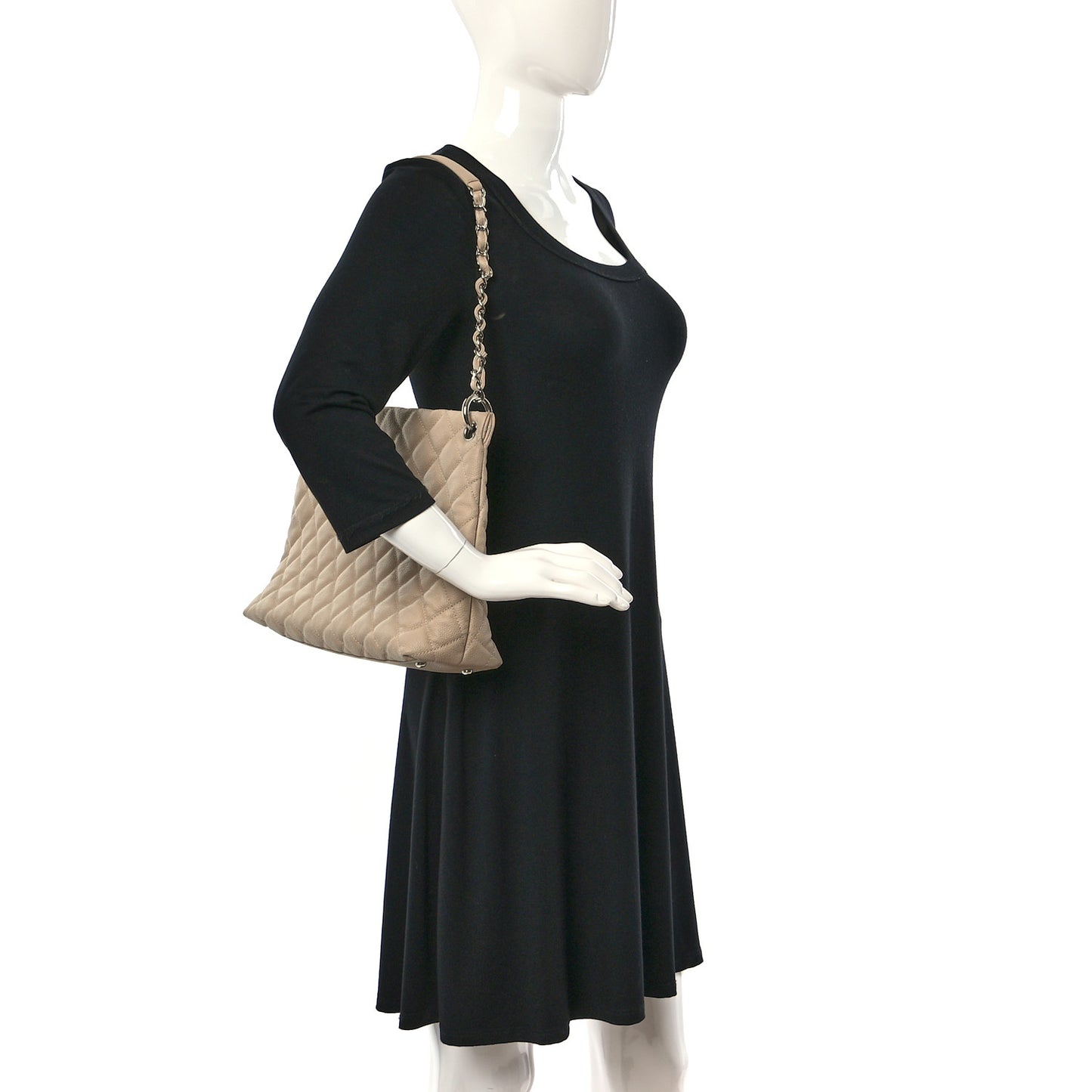 Caviar Quilted Easy Zip Tote Beige Clair