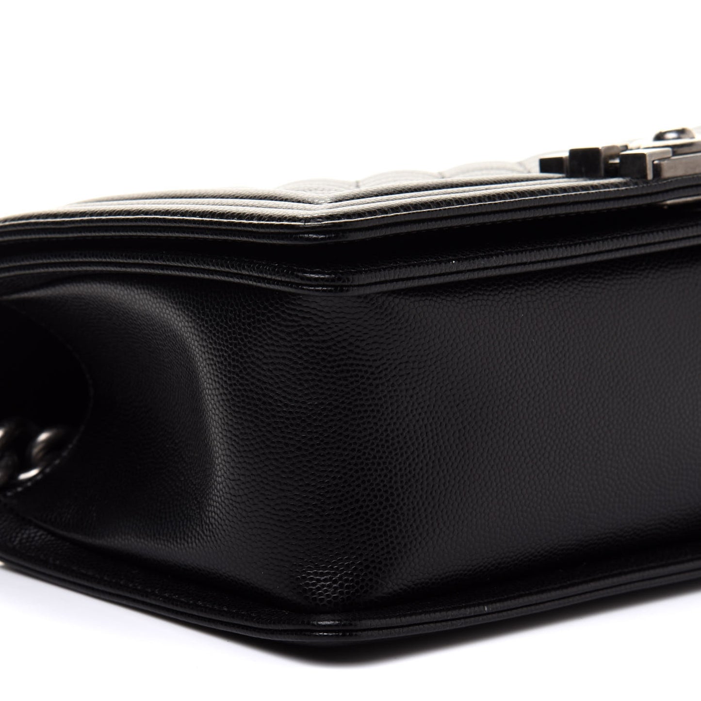 Caviar Quilted Medium Boy Flap Black
