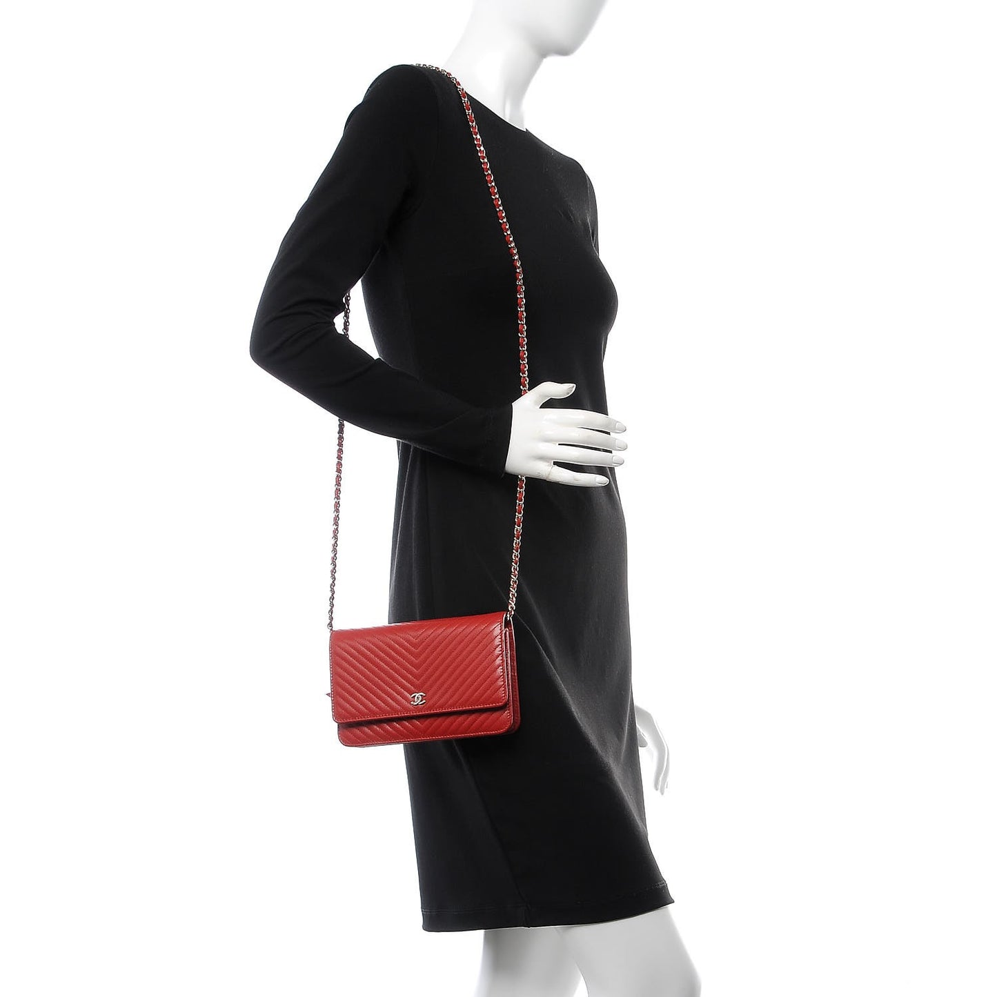 Caviar Chevron Quilted Wallet On Chain WOC Red