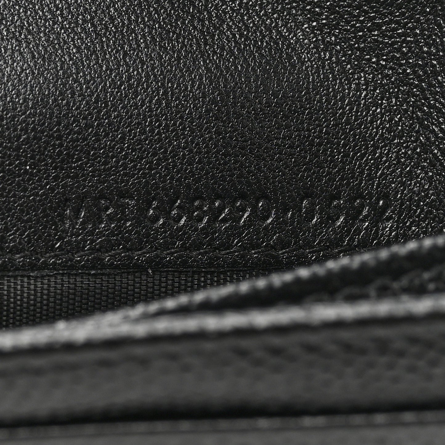 Grain De Poudre Matelasse Chevron Monochrome Monogram Flap Card Case Black