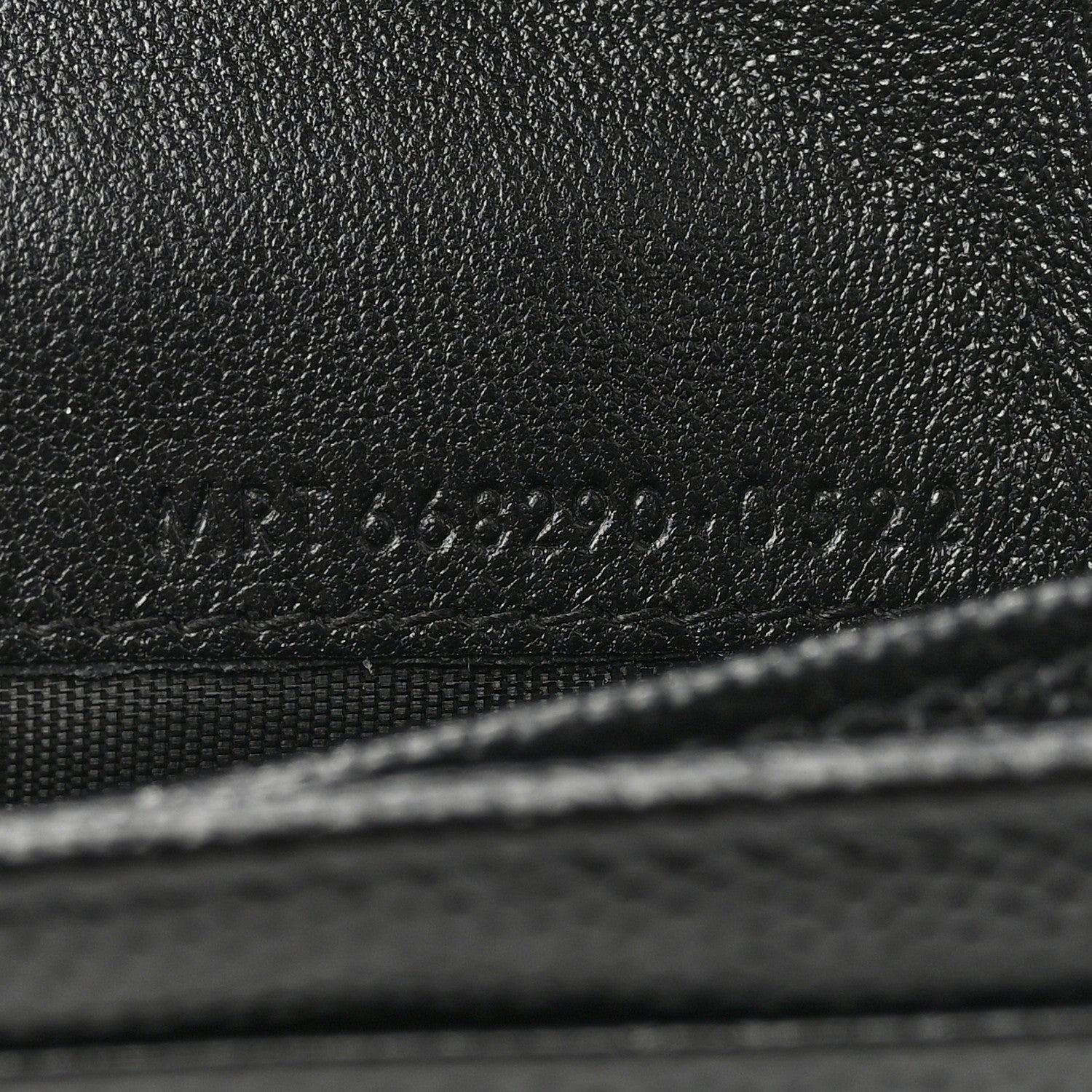 Saint Laurent Grain De Poudre Matelasse Chevron Monochrome Monogram Flap Card Case Black 8 of 10