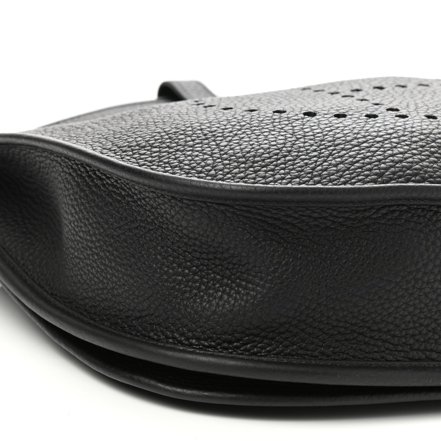 Taurillon Clemence Evelyne III PM Black