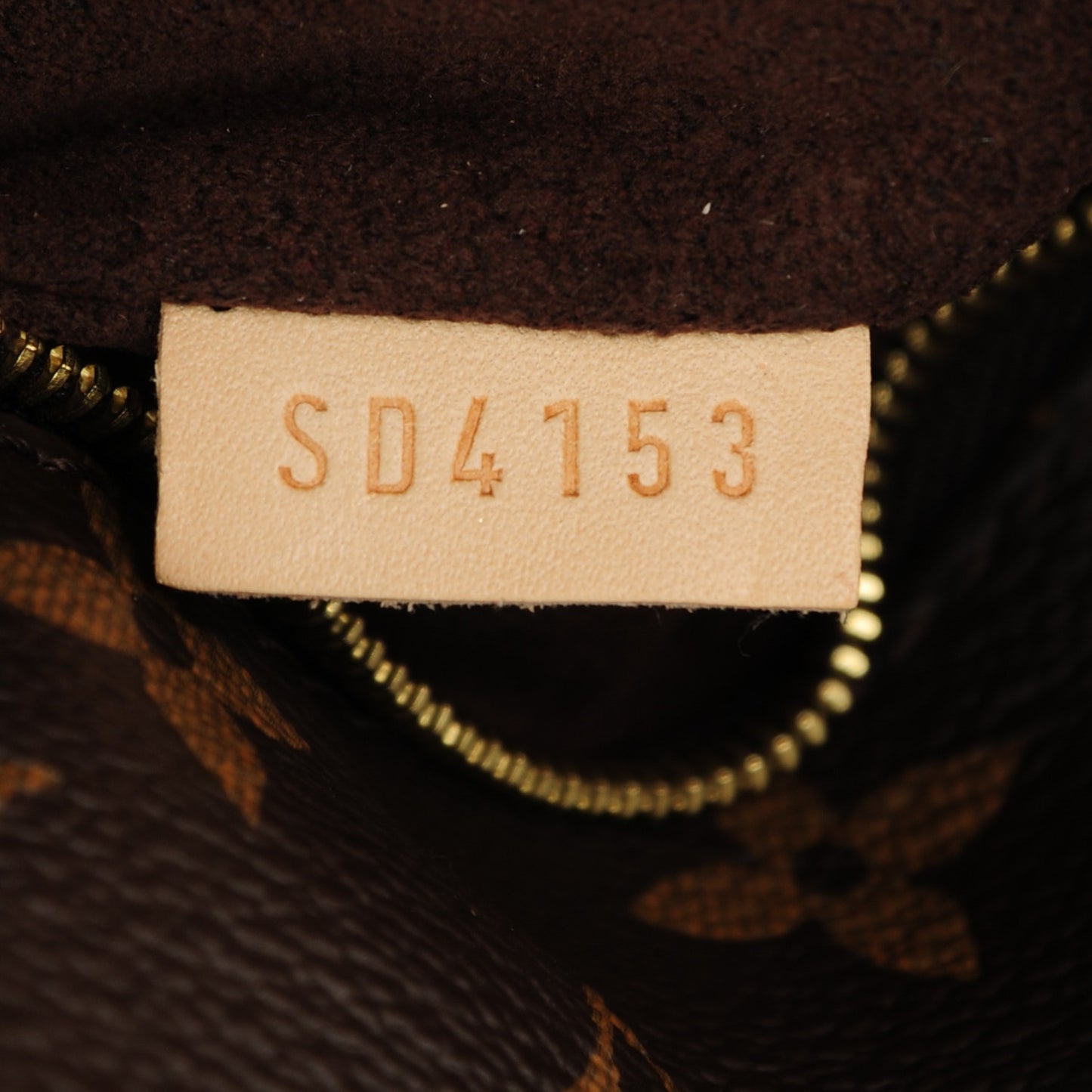 Monogram Metis