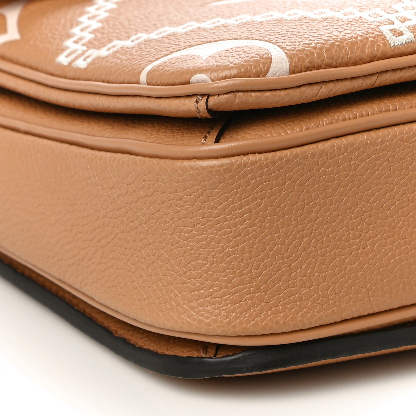 Empreinte Monogram Giant Broderies Pochette Metis Arizona
