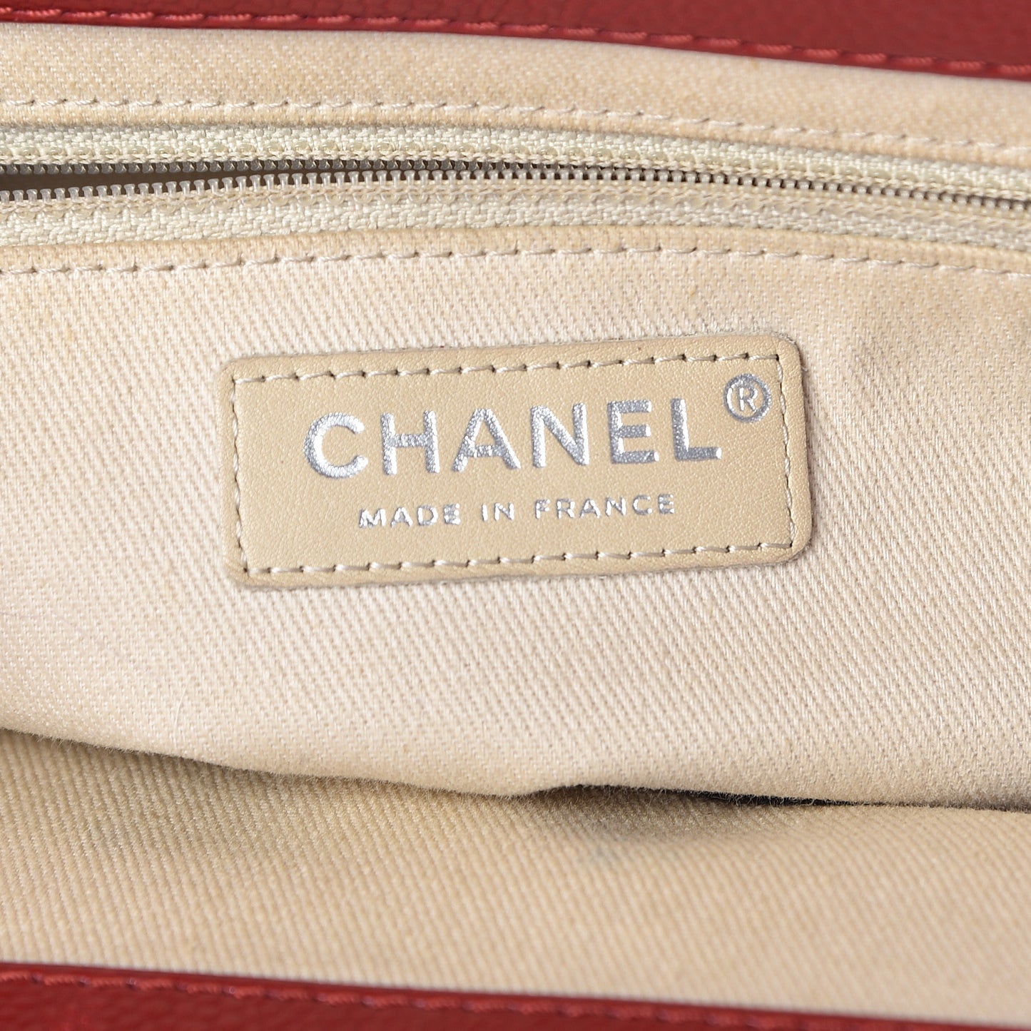 Caviar Quilted Timeless CC Shopping Tote Red