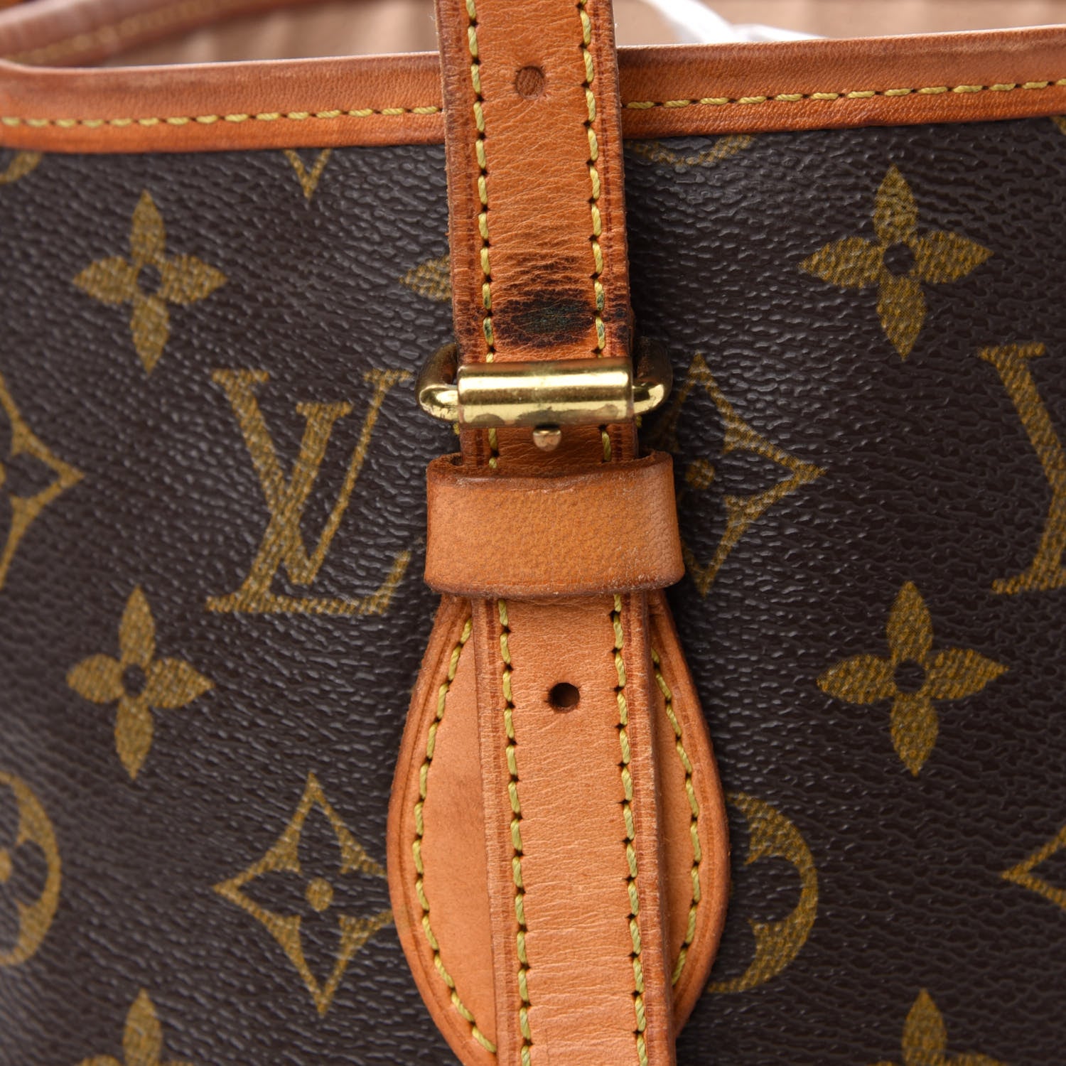 Louis Vuitton Monogram Petit Bucket 23 15 of 20