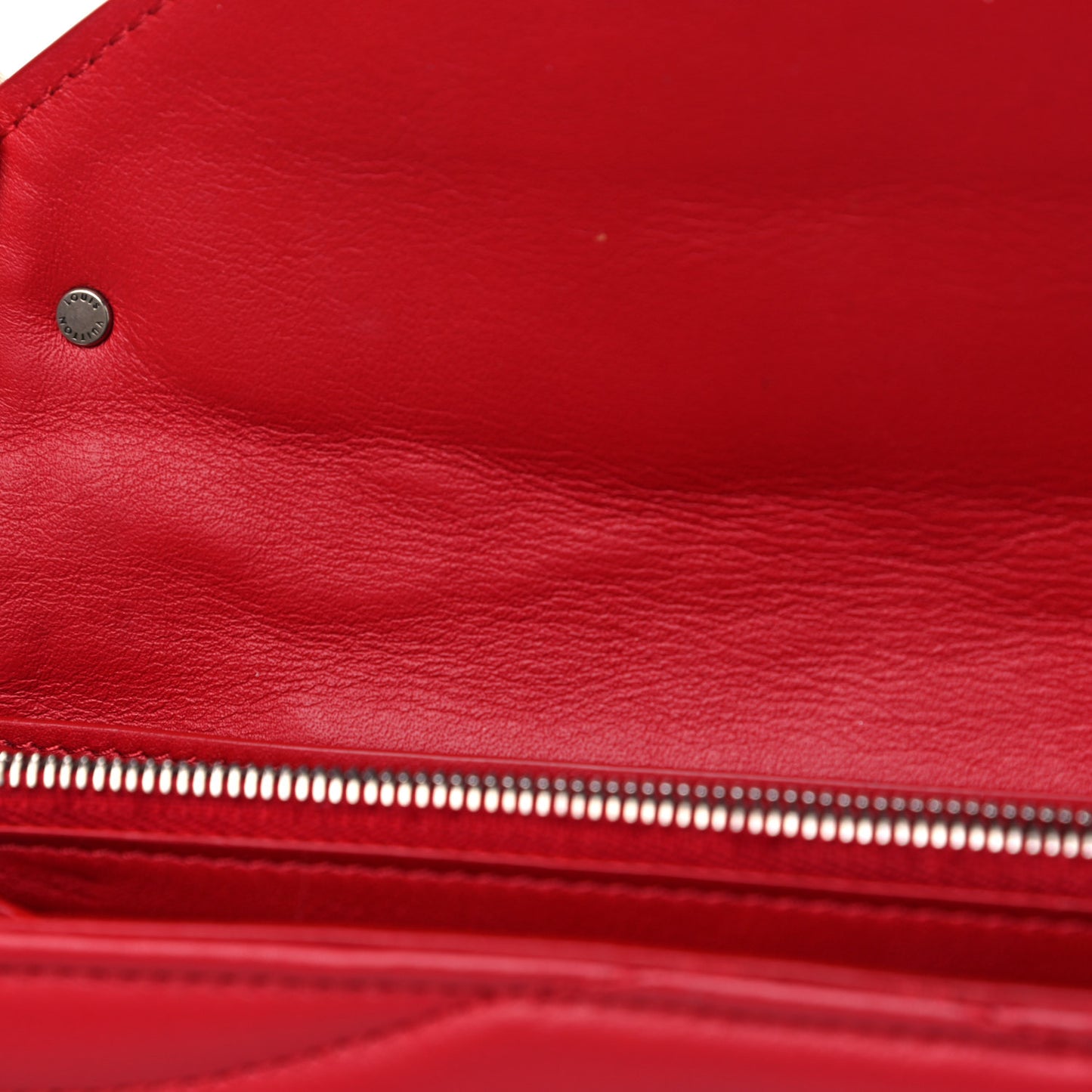 Calfskin Love Lock New Wave Long Wallet Red