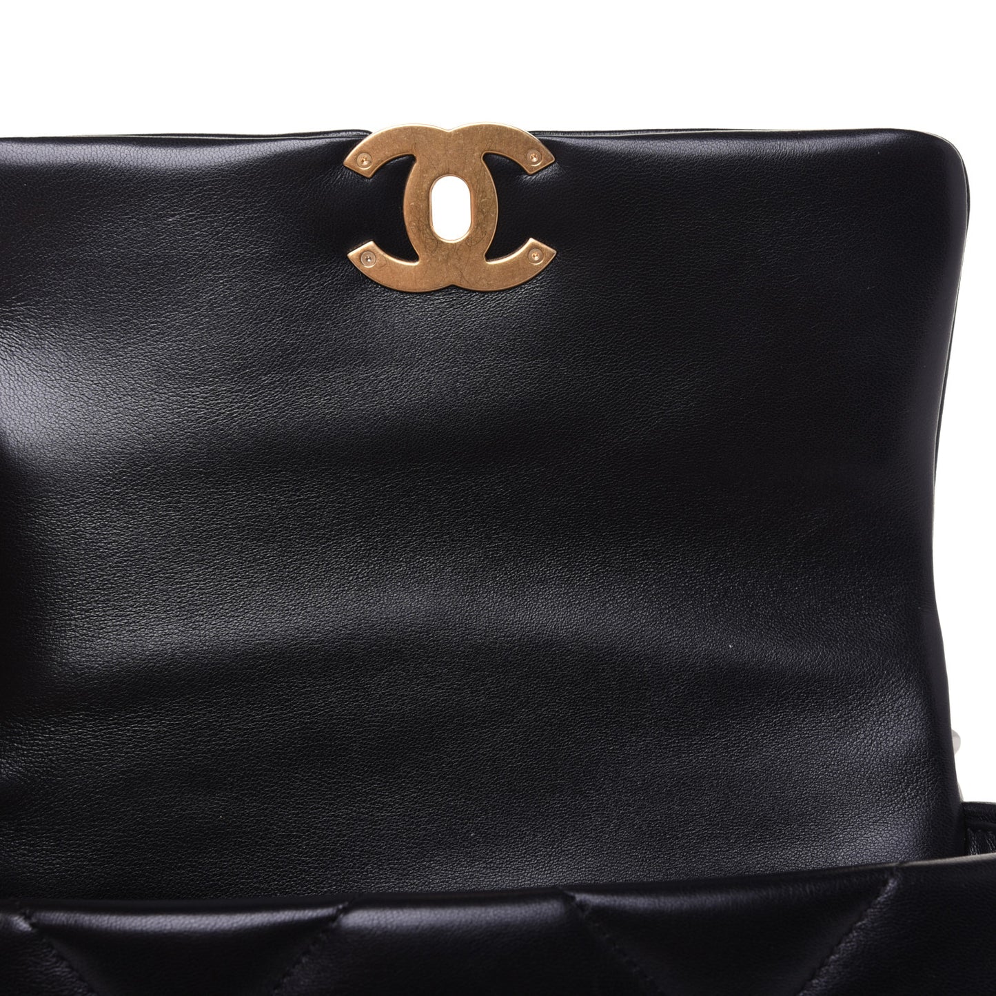 Lambskin Quilted Medium 19 Flap Black