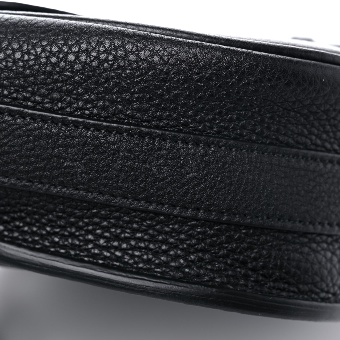 Grained Calfskin Medium Bobby Flap Black