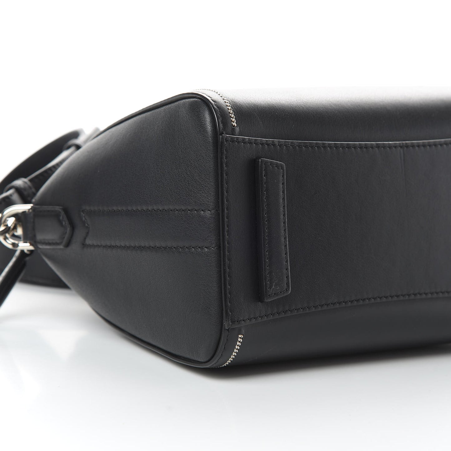 Calfskin Chain Detail Mini Antigona Black