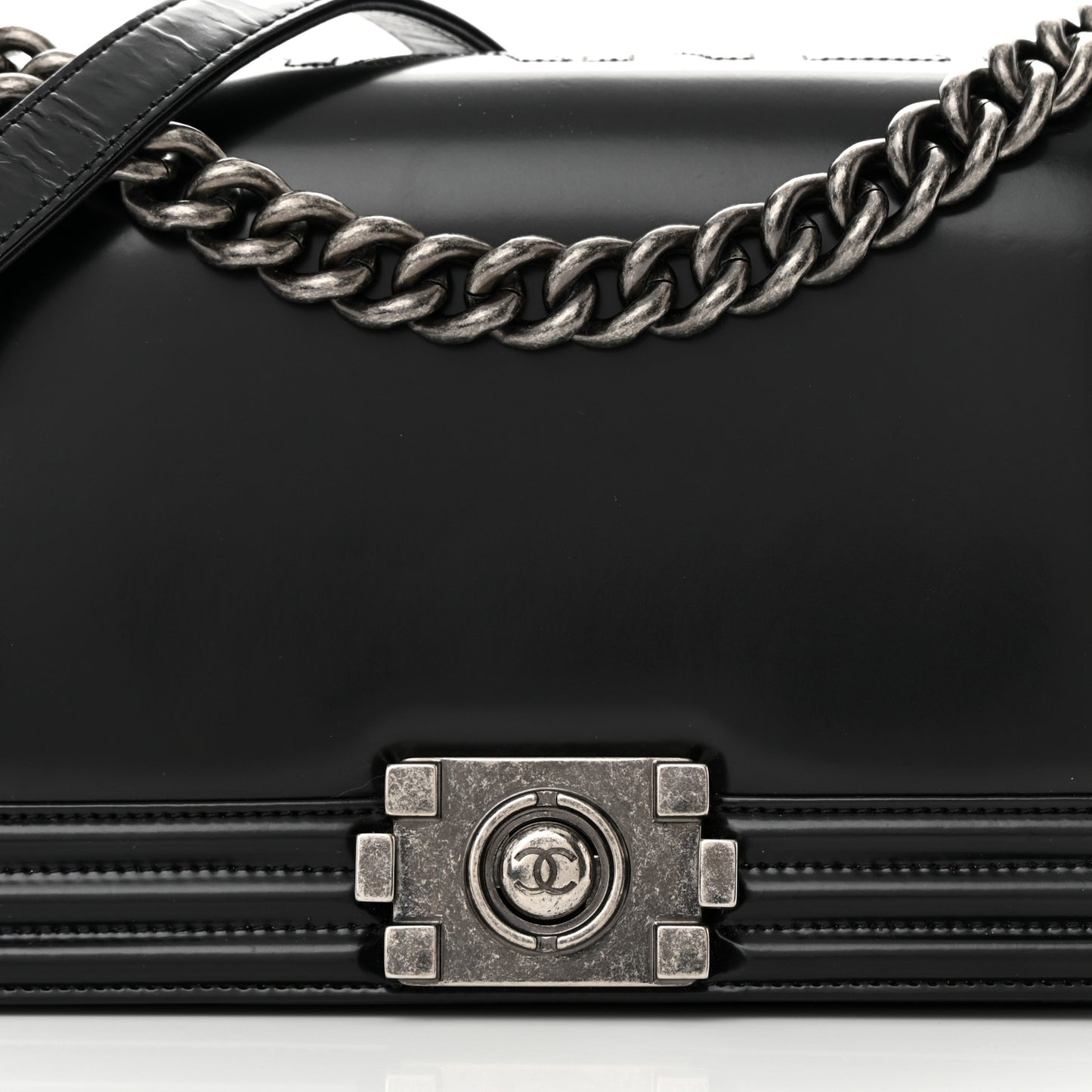 Glazed Calfskin Medium Boy Flap Black