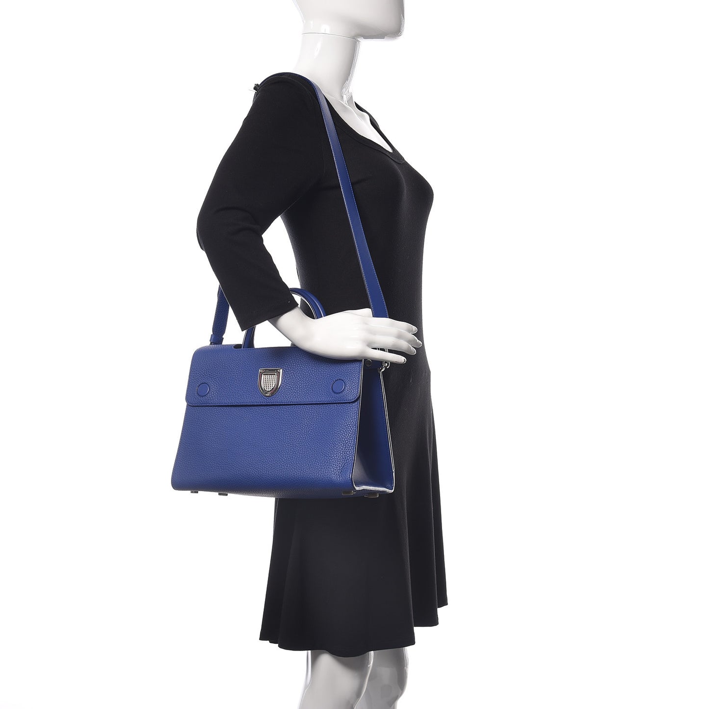 Bullcalf Medium Diorever Flap Yves Klein Blue
