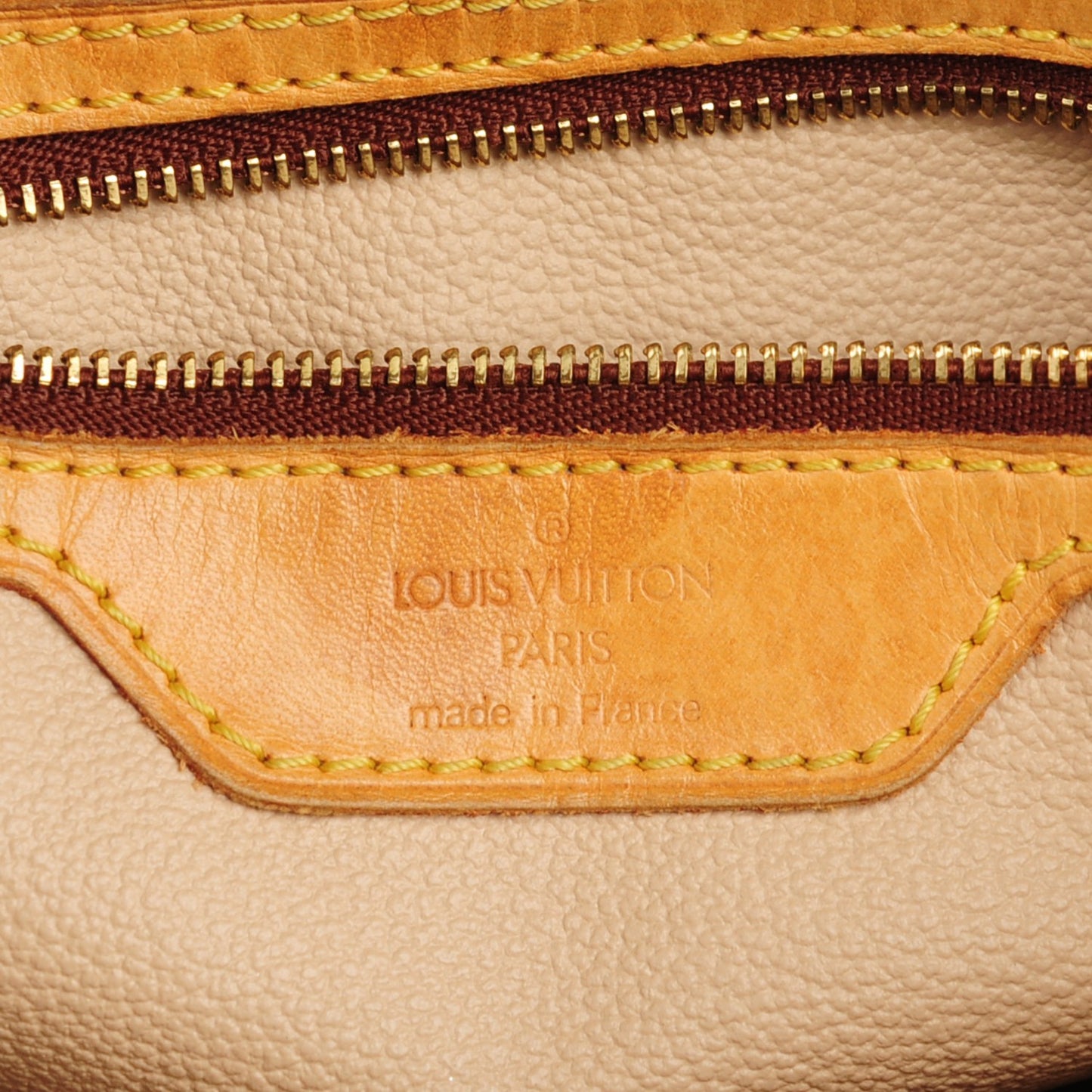 Monogram Petit Bucket 23